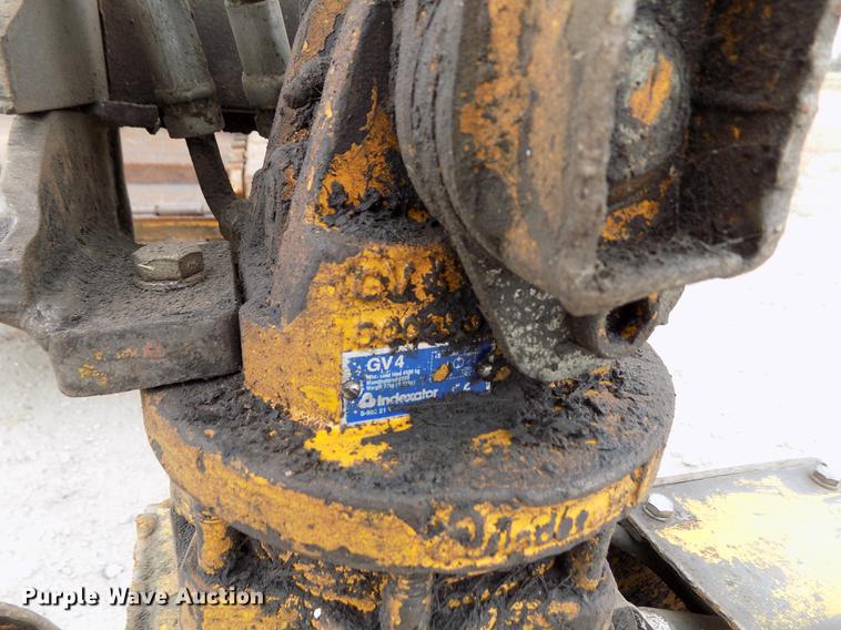 image for item DY9137 2000 Bandit 1850 wood grinder/chipper