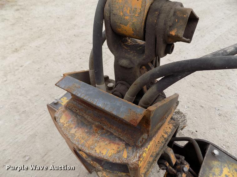 image for item DY9137 2000 Bandit 1850 wood grinder/chipper