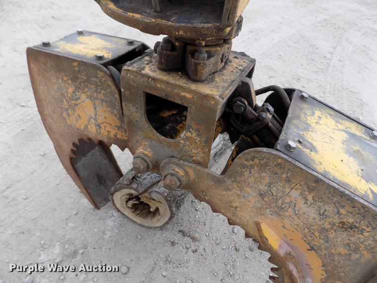 image for item DY9137 2000 Bandit 1850 wood grinder/chipper