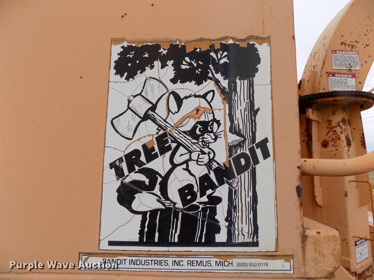 image for item DY9137 2000 Bandit 1850 wood grinder/chipper