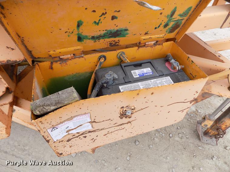 image for item DY9137 2000 Bandit 1850 wood grinder/chipper