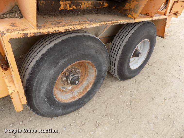 image for item DY9137 2000 Bandit 1850 wood grinder/chipper