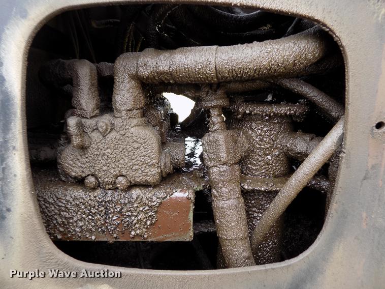 image for item DY9138 1982 Ford crane truck