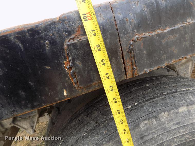 image for item DY9138 1982 Ford crane truck