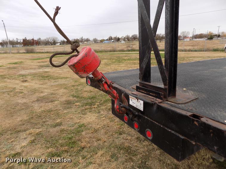 image for item DY9138 1982 Ford crane truck