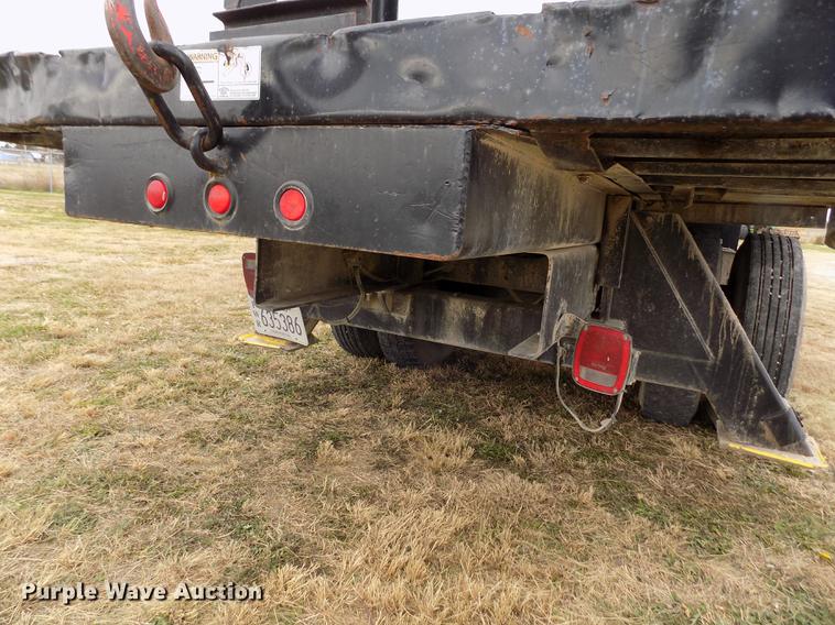 image for item DY9138 1982 Ford crane truck