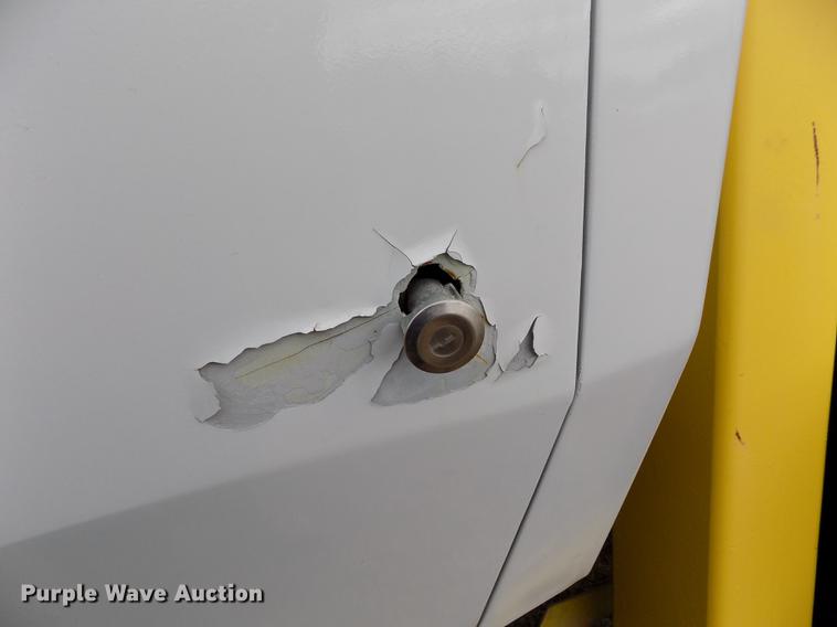 image for item DY9138 1982 Ford crane truck