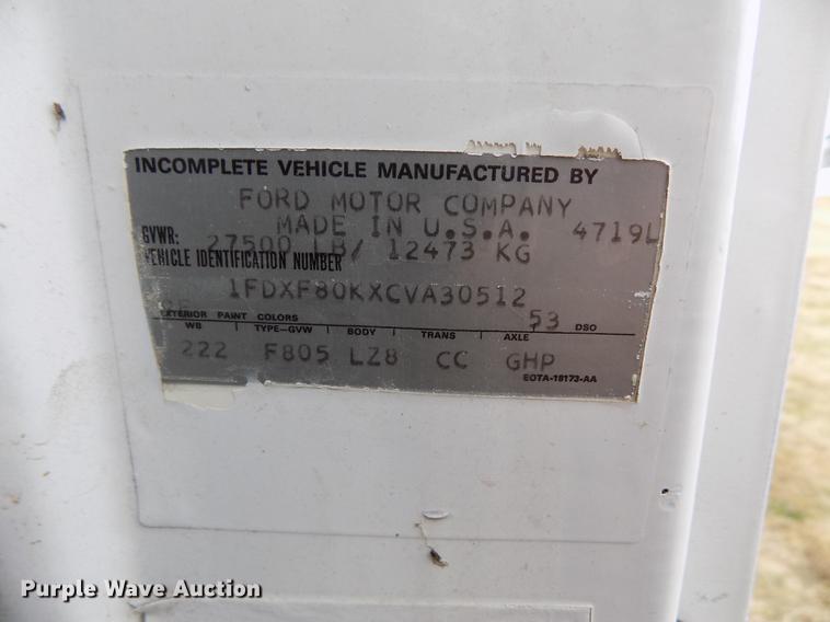 image for item DY9138 1982 Ford crane truck