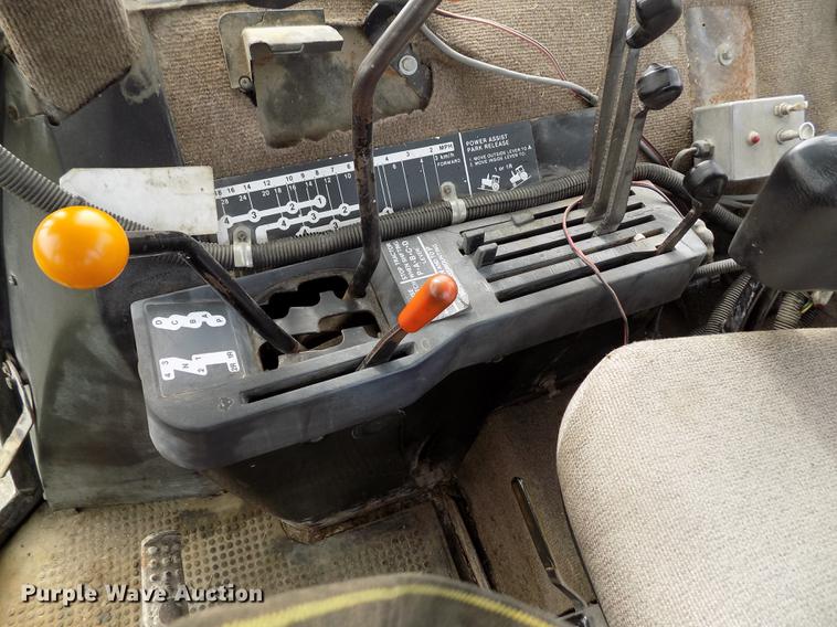 image for item DY9141 John Deere 4640 tractor