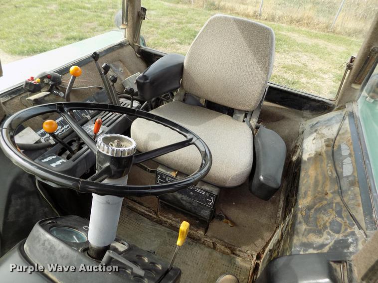 image for item DY9141 John Deere 4640 tractor