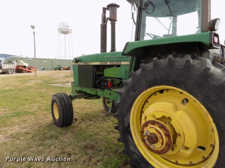 image for item DY9141 John Deere 4640 tractor