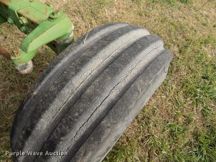 image for item DY9141 John Deere 4640 tractor