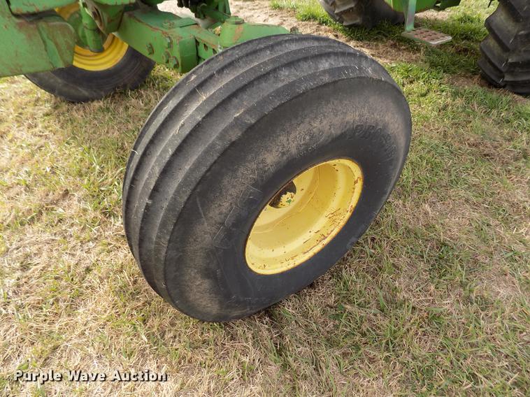 image for item DY9141 John Deere 4640 tractor