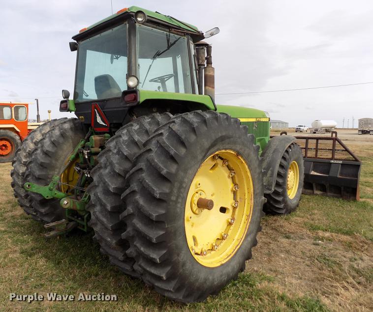 image for item DY9142 1985 John Deere 4650 MFWD tractor