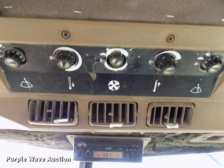 image for item DY9142 1985 John Deere 4650 MFWD tractor