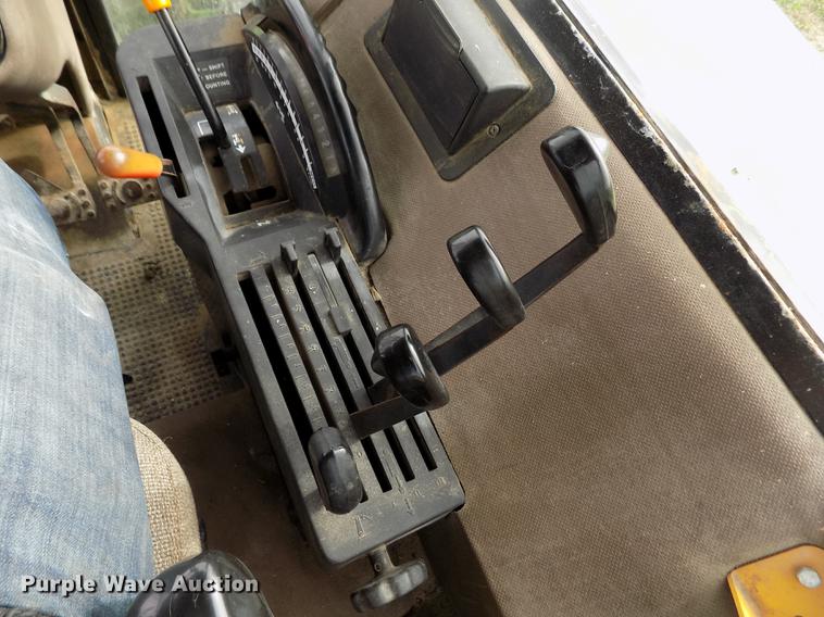 image for item DY9142 1985 John Deere 4650 MFWD tractor