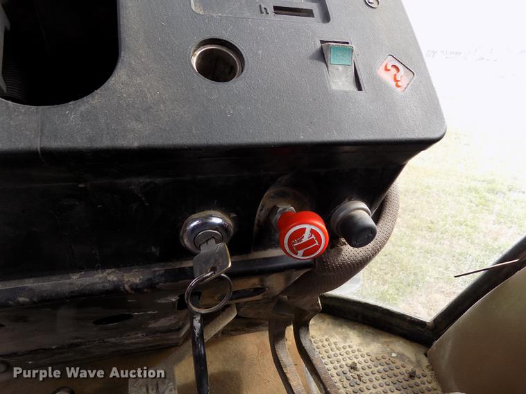 image for item DY9142 1985 John Deere 4650 MFWD tractor