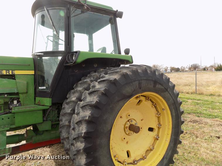 image for item DY9142 1985 John Deere 4650 MFWD tractor