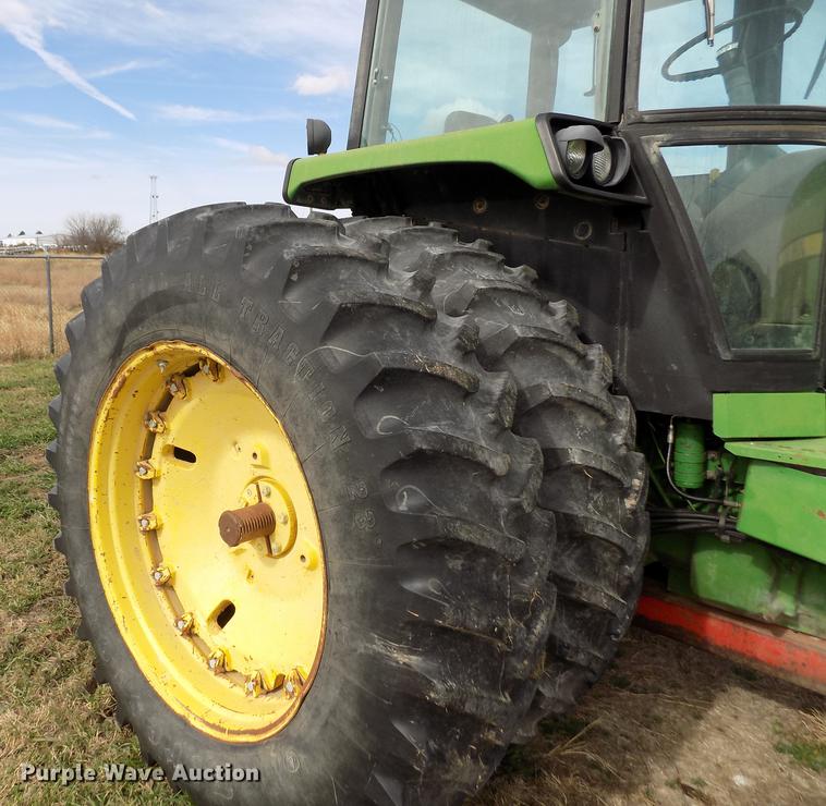 image for item DY9142 1985 John Deere 4650 MFWD tractor