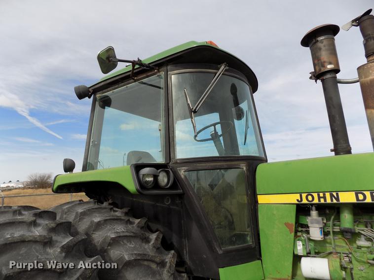 image for item DY9142 1985 John Deere 4650 MFWD tractor