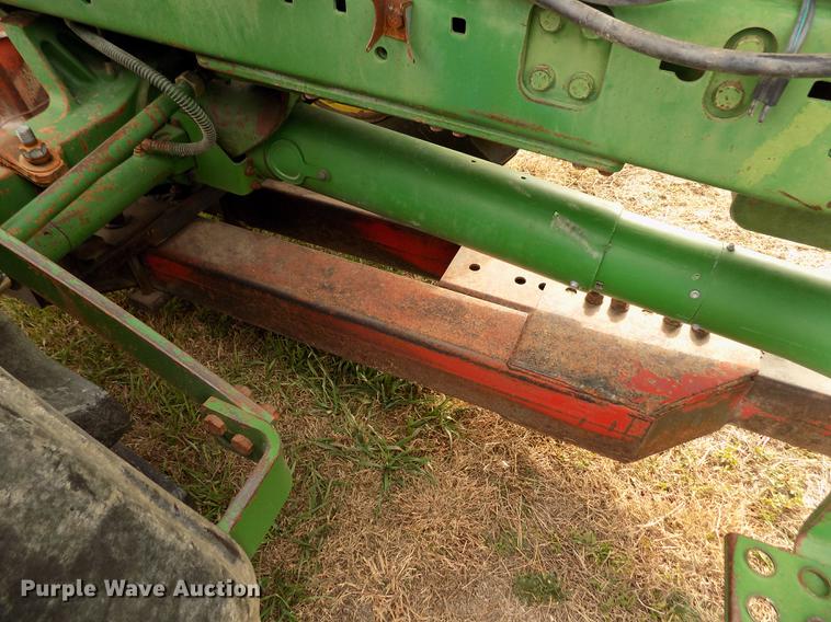 image for item DY9142 1985 John Deere 4650 MFWD tractor