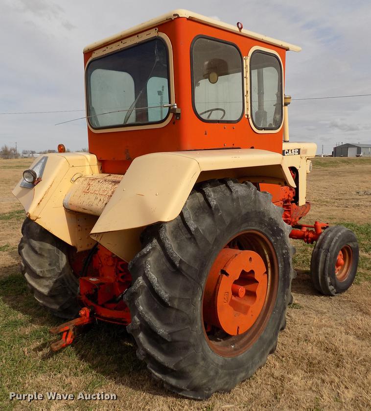 image for item DY9143 Case 1030 Comfort King tractor