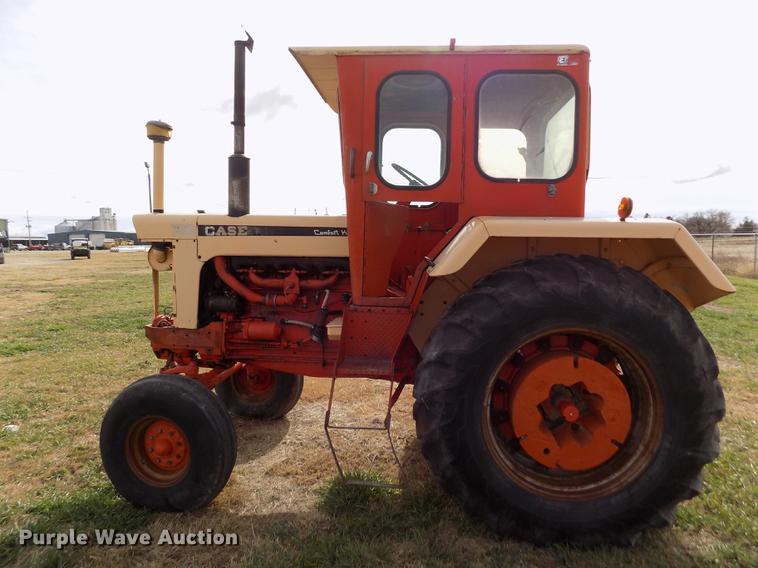 image for item DY9143 Case 1030 Comfort King tractor