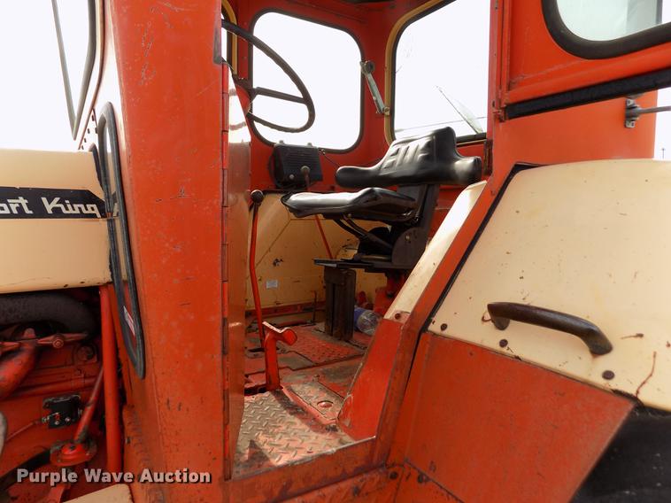 image for item DY9143 Case 1030 Comfort King tractor