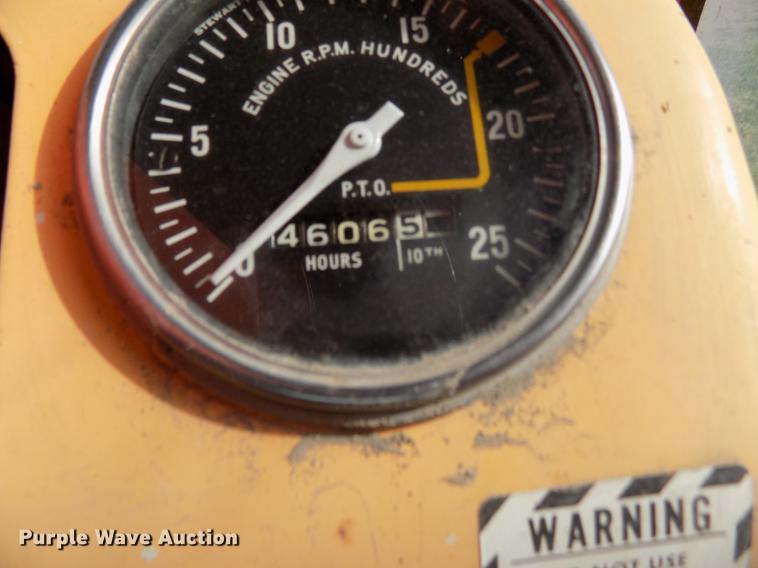 image for item DY9143 Case 1030 Comfort King tractor