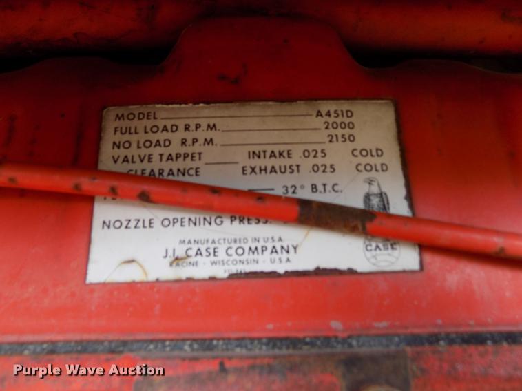 image for item DY9143 Case 1030 Comfort King tractor