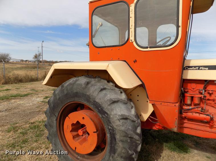 image for item DY9143 Case 1030 Comfort King tractor