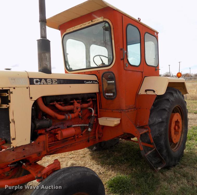 image for item DY9143 Case 1030 Comfort King tractor