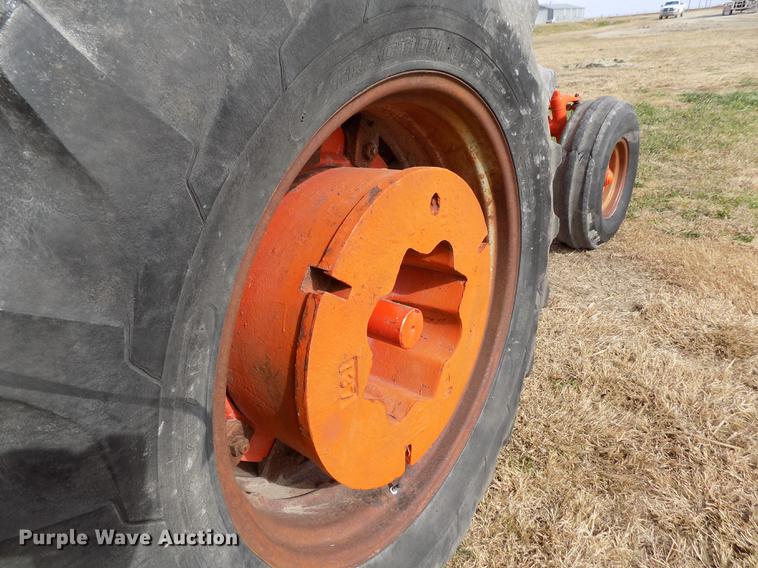 image for item DY9143 Case 1030 Comfort King tractor