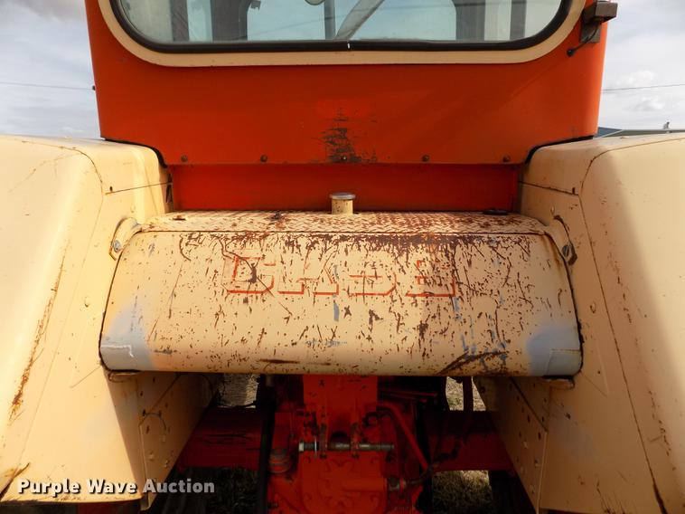 image for item DY9143 Case 1030 Comfort King tractor