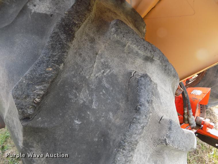 image for item DY9143 Case 1030 Comfort King tractor