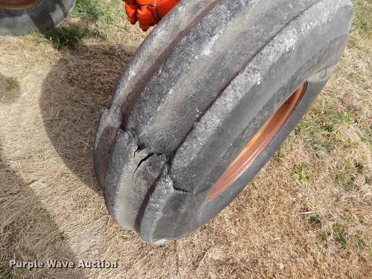 image for item DY9143 Case 1030 Comfort King tractor