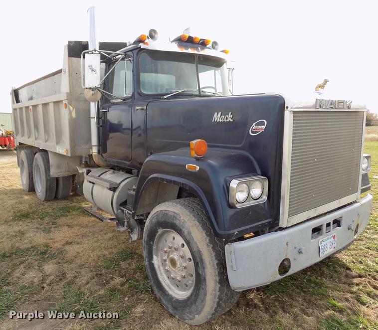 image for item DY9144 1985 Mack RWS788LST Super Liner dump truck