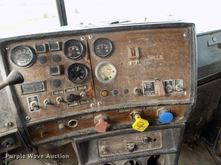 image for item DY9144 1985 Mack RWS788LST Super Liner dump truck