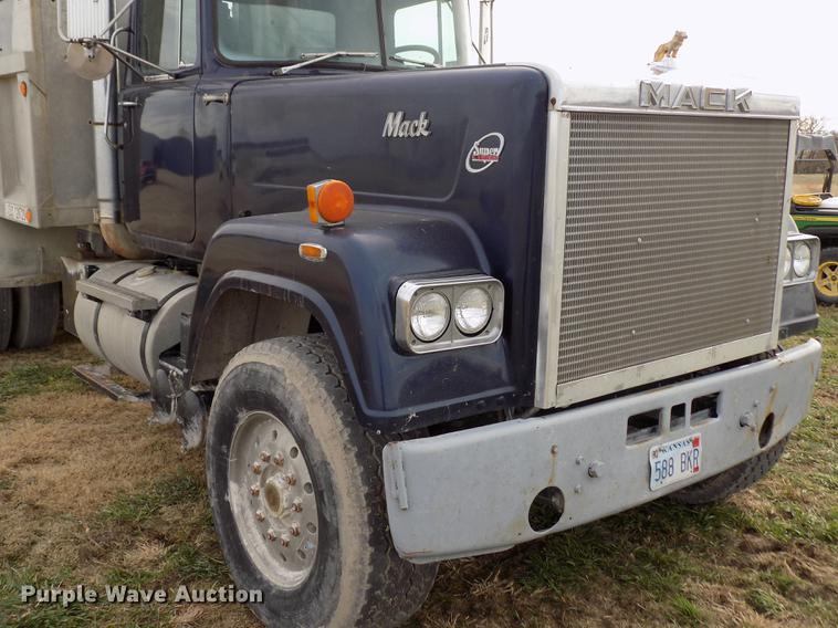 image for item DY9144 1985 Mack RWS788LST Super Liner dump truck