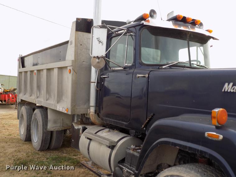image for item DY9144 1985 Mack RWS788LST Super Liner dump truck