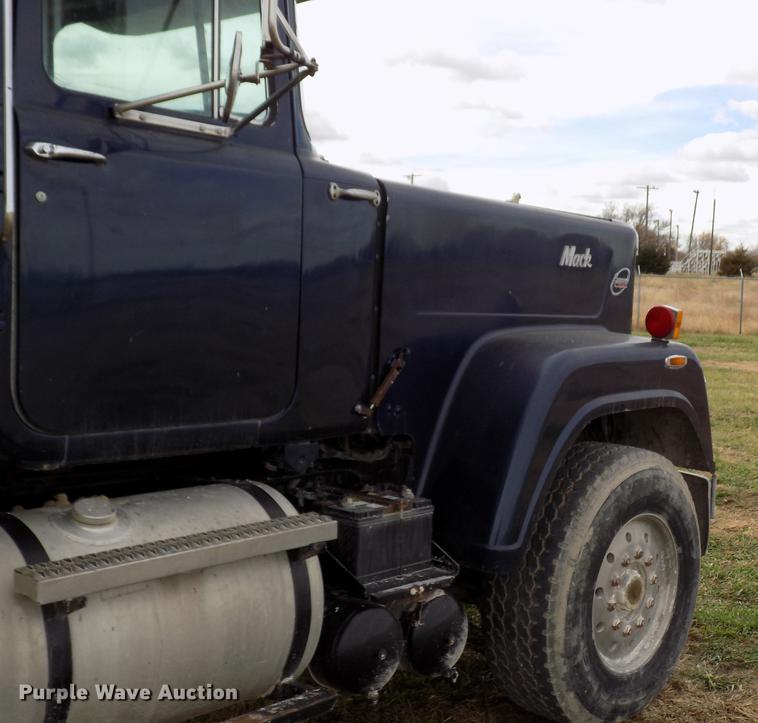 image for item DY9144 1985 Mack RWS788LST Super Liner dump truck