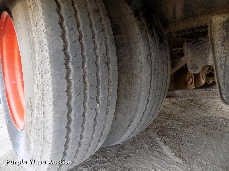 image for item DY9145 1996 Landoll Hauloll equipment trailer