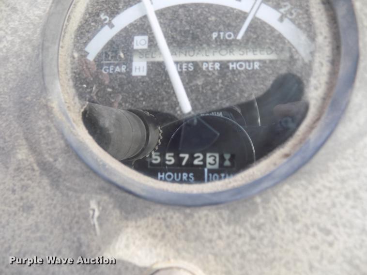 image for item DY9149 1973 John Deere 4430 tractor and terracer