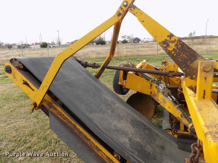 image for item DY9149 1973 John Deere 4430 tractor and terracer