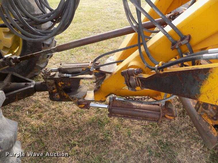 image for item DY9149 1973 John Deere 4430 tractor and terracer