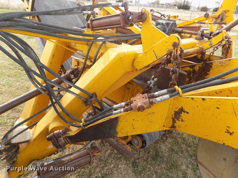 image for item DY9149 1973 John Deere 4430 tractor and terracer