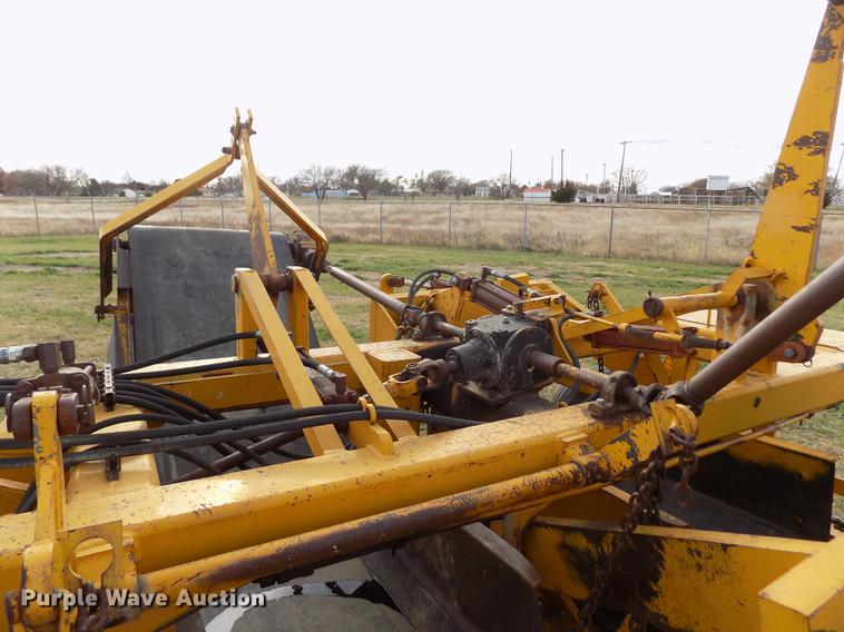 image for item DY9149 1973 John Deere 4430 tractor and terracer