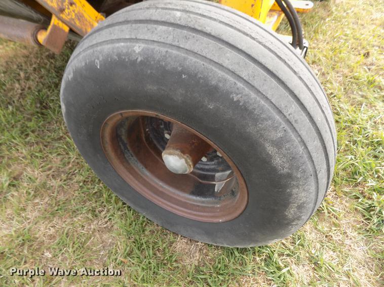 image for item DY9149 1973 John Deere 4430 tractor and terracer