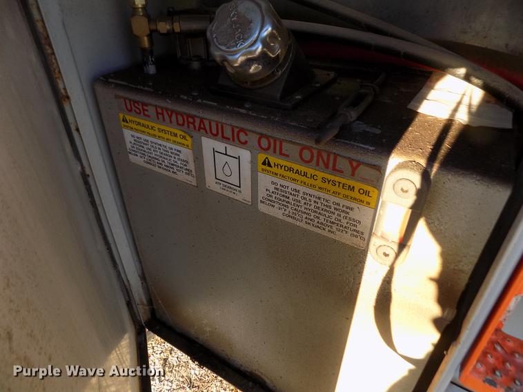 image for item DY9152 2003 Skyjack SJ8841 scissor lift