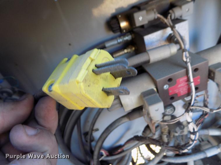 image for item DY9152 2003 Skyjack SJ8841 scissor lift